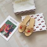LV Pool Pillow Comfort – Slides