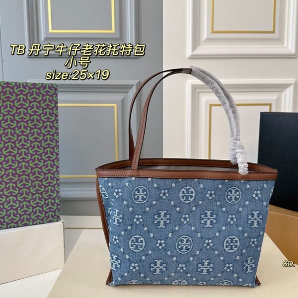 TB Tommy Bahama Denim Tote