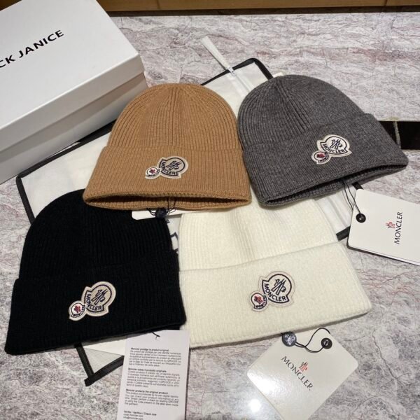 MCL Logo Patch Beanie Wool - Hat