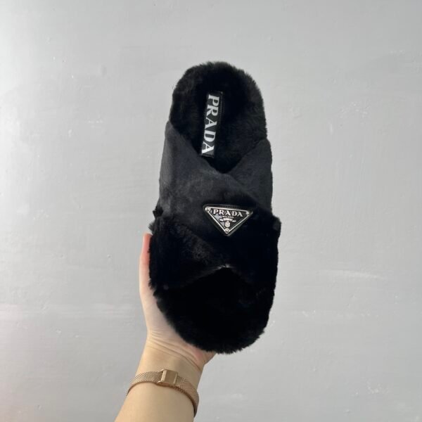 PR Teddy Faux Fur Slides - Slides