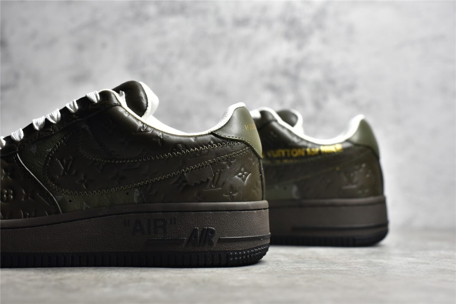 LV Air Force 1 by Virgil Abloh Monogram Green – Sneakers — 7