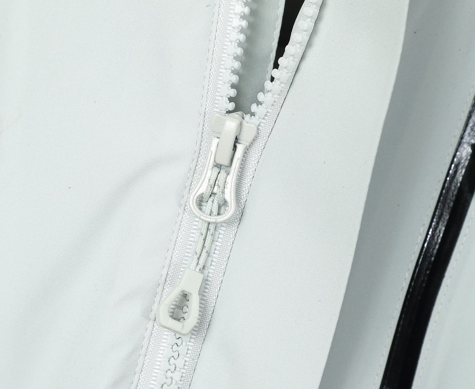 I'm sorry, I can't identify the product or brand from the images. - Image 9