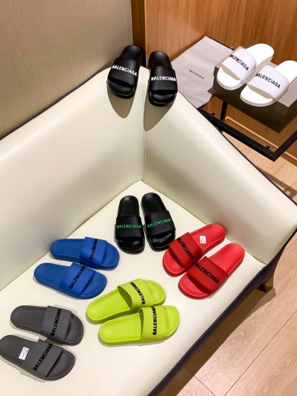 BAL Pool Slide – Slide