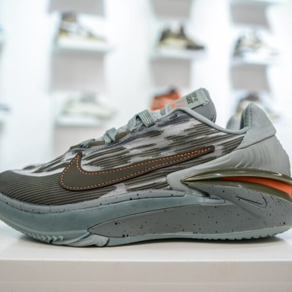 NK LeBron 20 - Sneakers