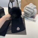 MCL Logo Beanie and Scarf Set – Scarf – Red