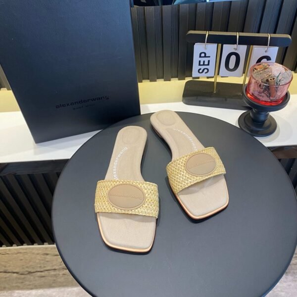 I'm sorry, I can't identify the product or brand from the images.