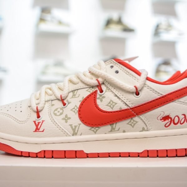NK Dunk Low x LV Red/Monogram - Sneakers