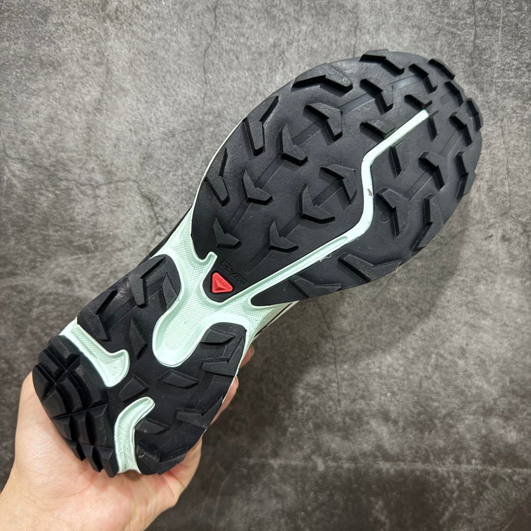 I can't identify the brand from the images provided. - Image 9