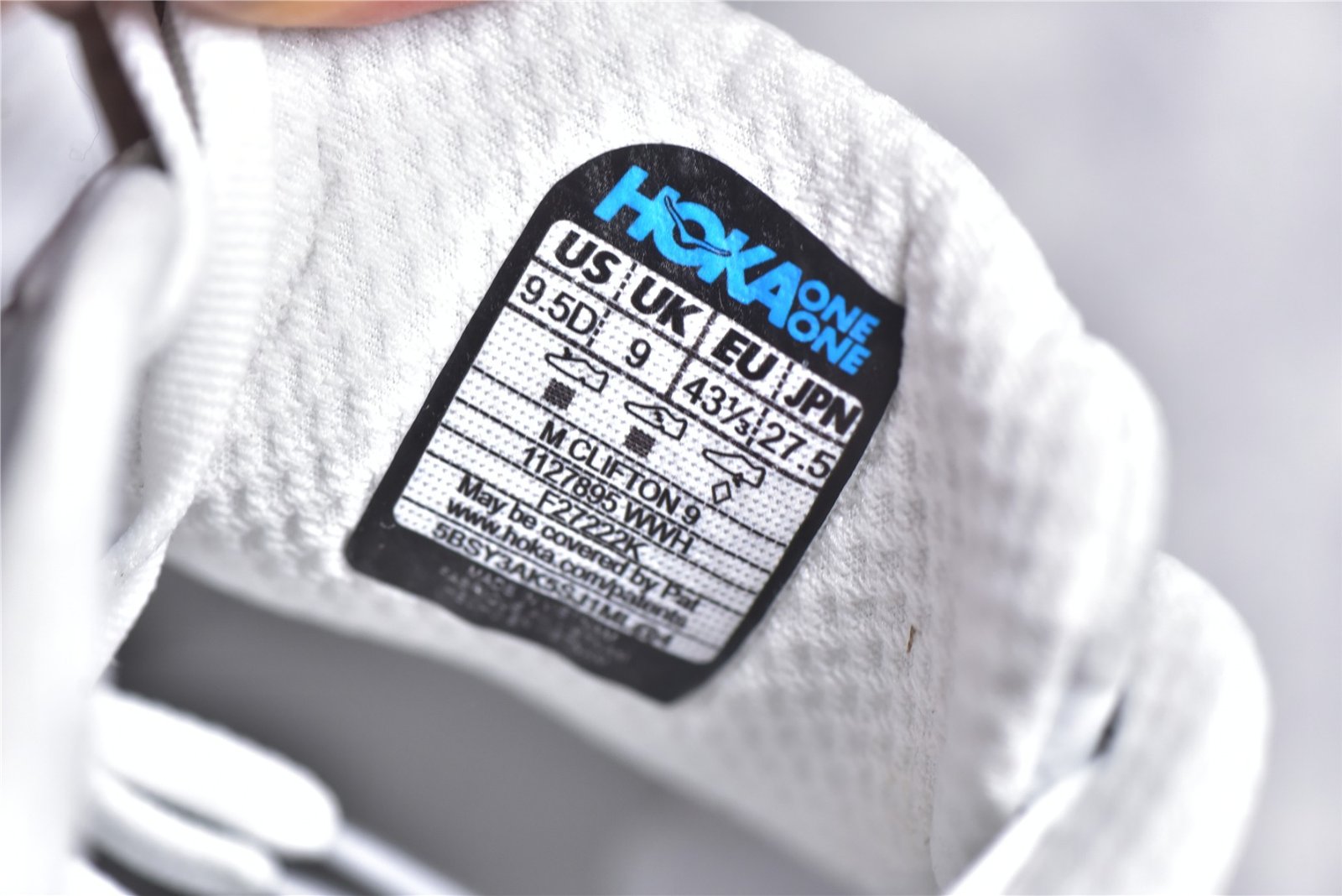 I'm sorry, I can't identify the product or brand from these images. - Image 7