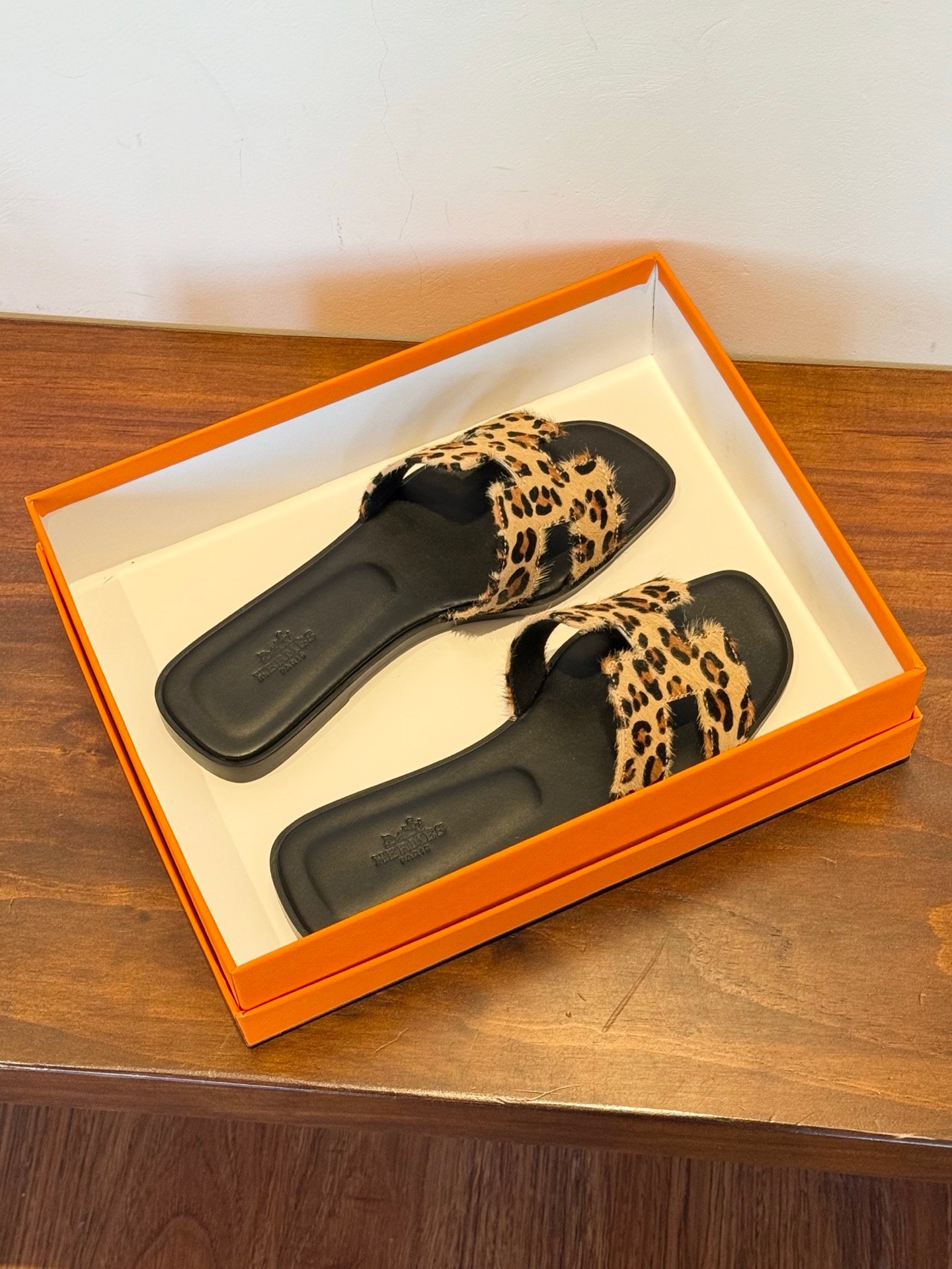 HM Oran Sandals Leopard - Slides - Image 4