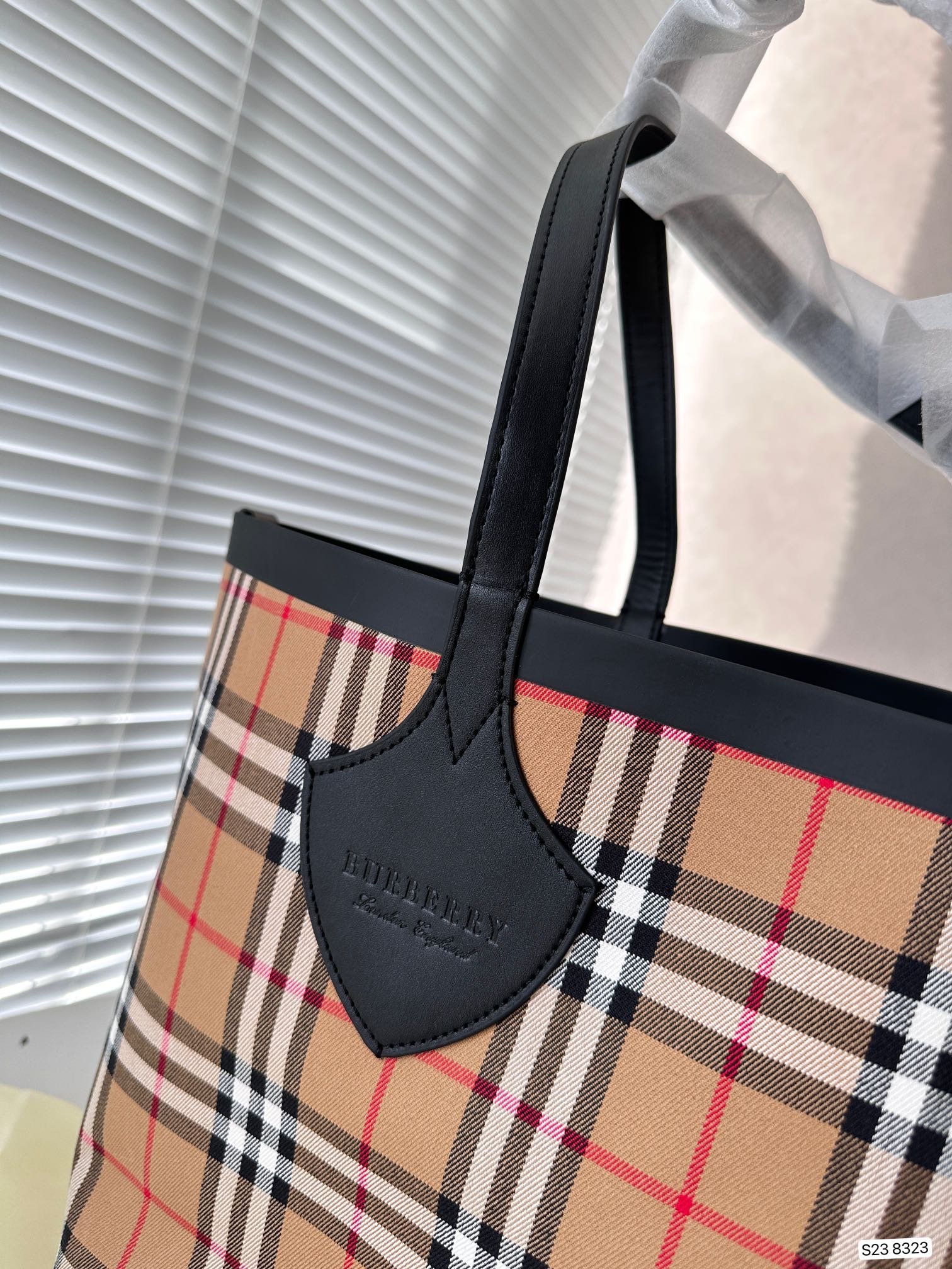 BBR Medium Title Vintage Check Beige/Black - Bag - Image 4