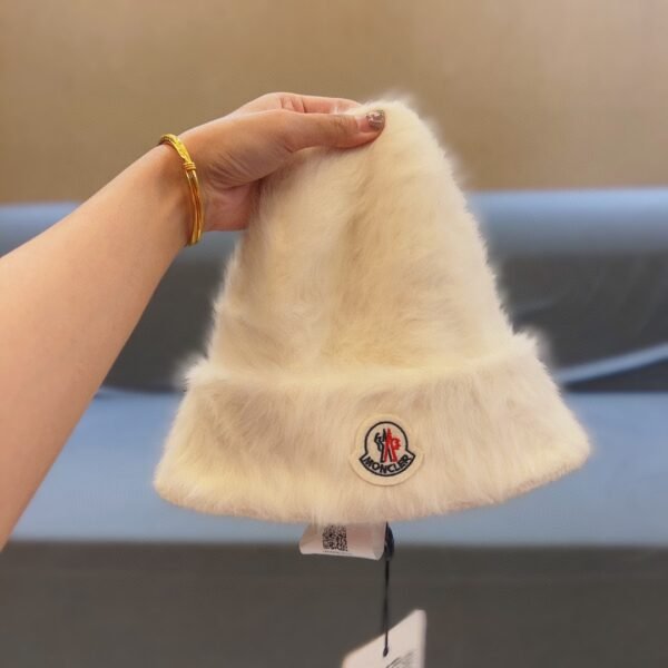 MCL Fur Beanie White - Hat