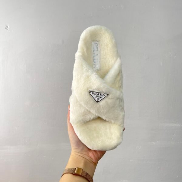 PR Teddy Faux Fur Slides - Slides