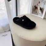 CEL Triomphe Shearling Slides – Slide