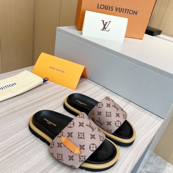 LV Waterfront - Slides