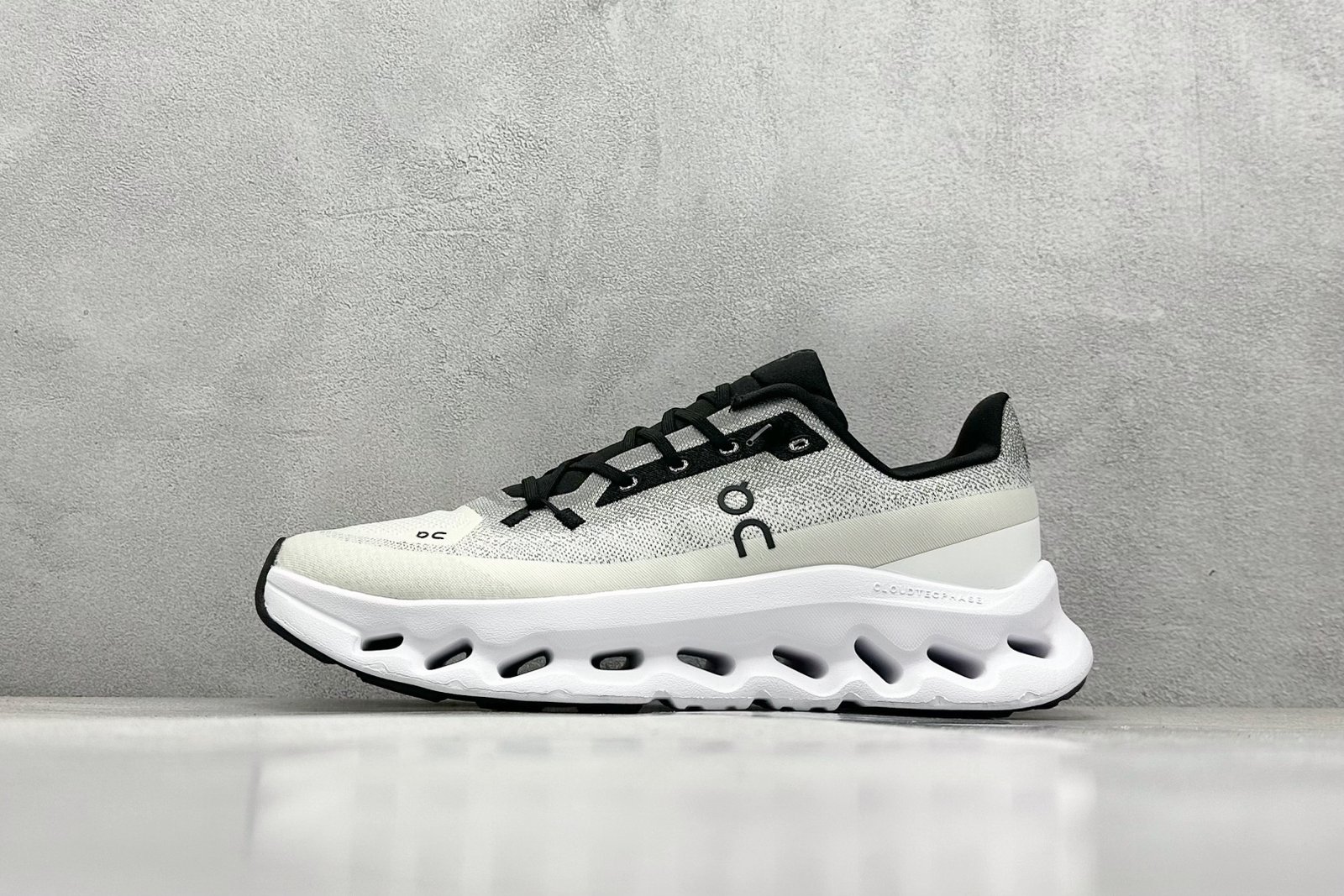 I can't identify the brand or model of the shoes in the images.