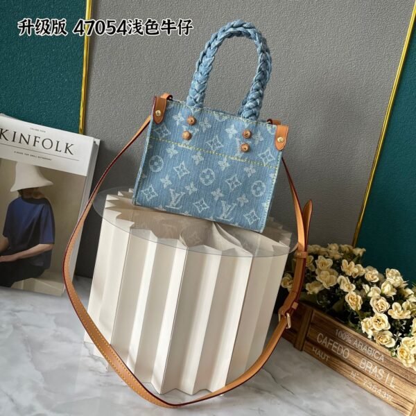 LV Petit Sac Plat - Bag