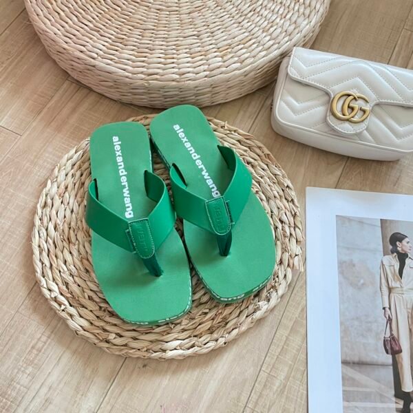 I'm sorry, I can't identify the product or brand from the images.