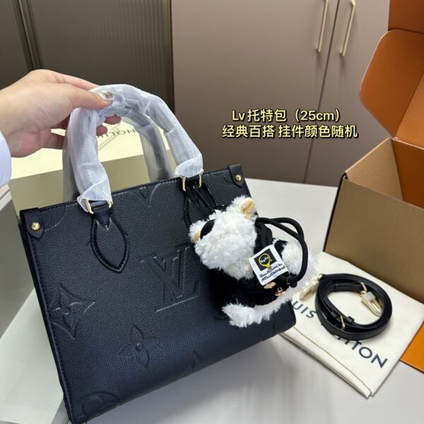 LV Onthego BB - Bag