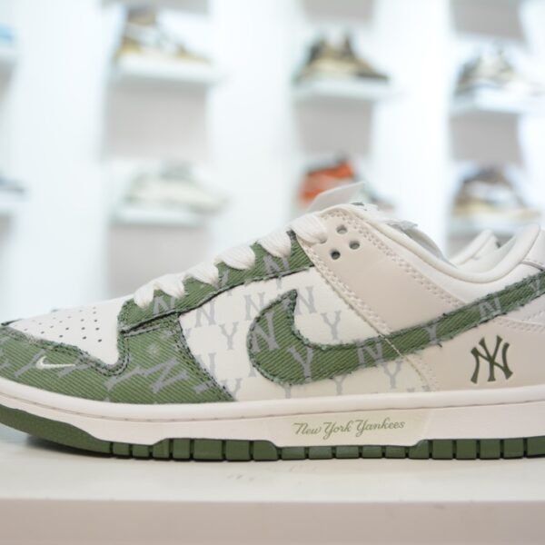 NK Dunk Low New York Yankees - Sneakers