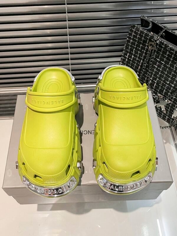 BAL Bulldozer Clogs – Shoes