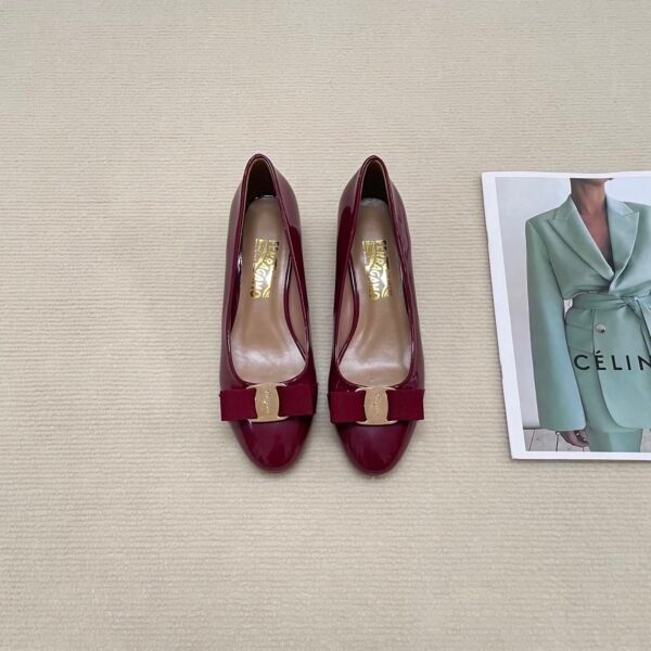 VRS Vara Bow Pumps - Heels