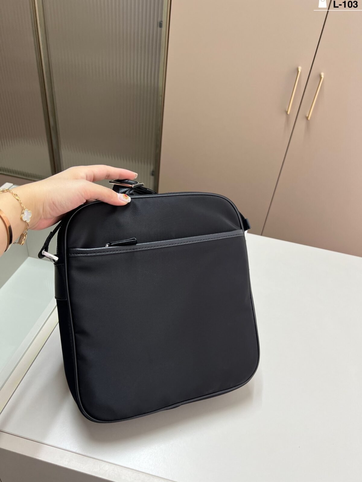 PR Re-Nylon Messenger – Bag — 4