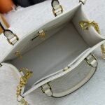 LV OnTheGo PM Giant Monogram – Borsa