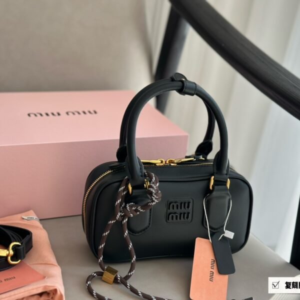 MIU Wander Matelassé Mini Black Leather - Bag