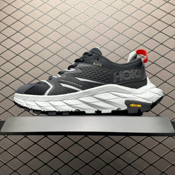 OW Hoka One One x Wtaps - Sneakers
