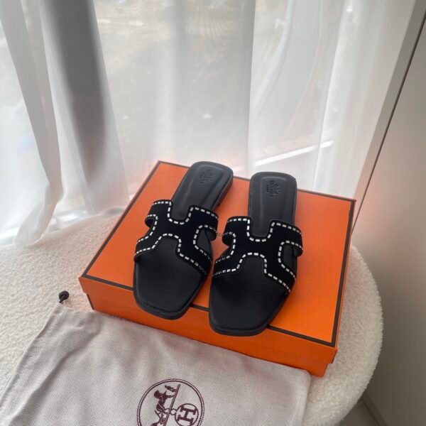 HM Oran Sandals - Sandals