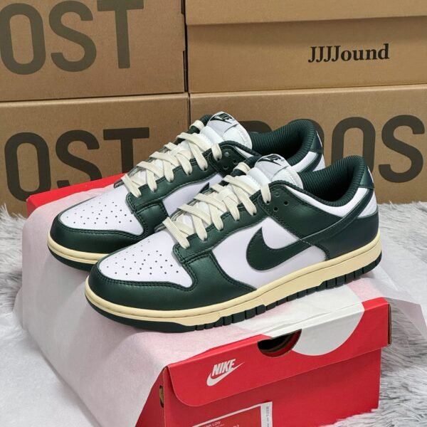 NK Dunk Low - Sneakers