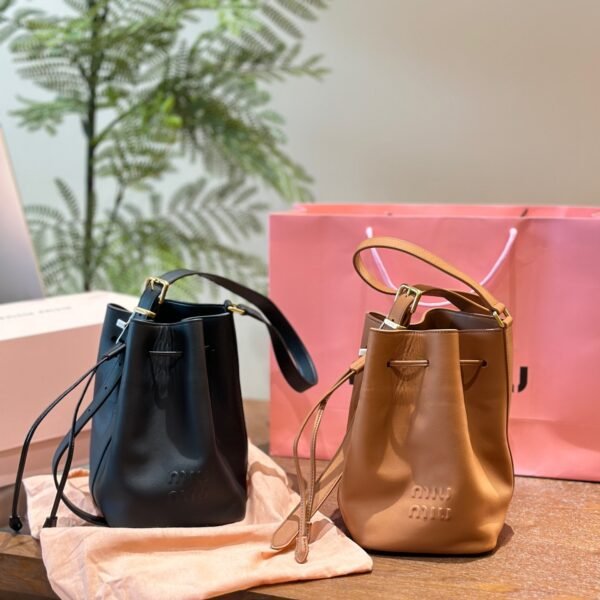 MIU Wander Bucket M Black/Brown Leather - Bag