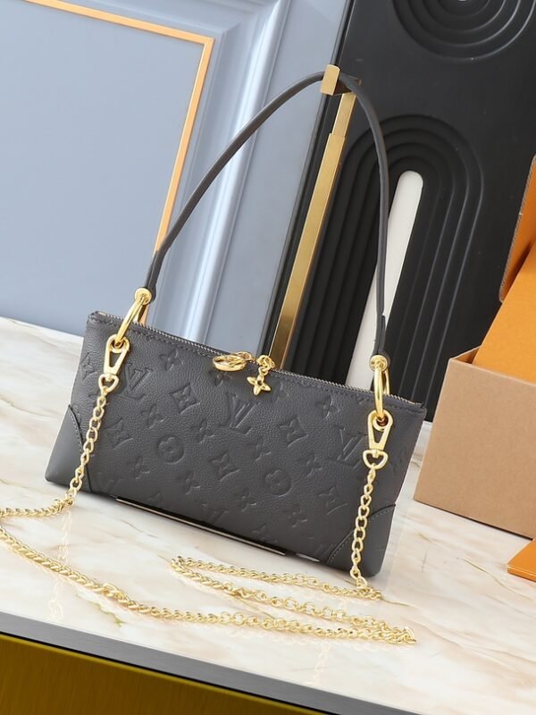 LV Pochette Métis Monogram Empreinte – Sac – Doré