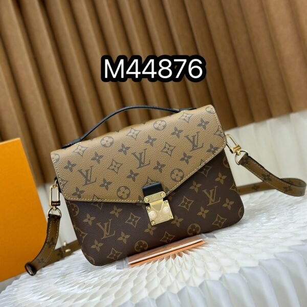 LV Pochette Metis Monogram - Bag