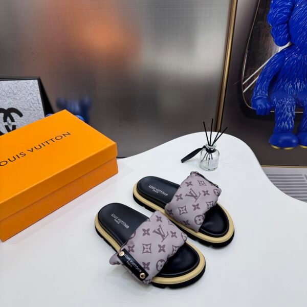LV Pillow Comfort - Slides