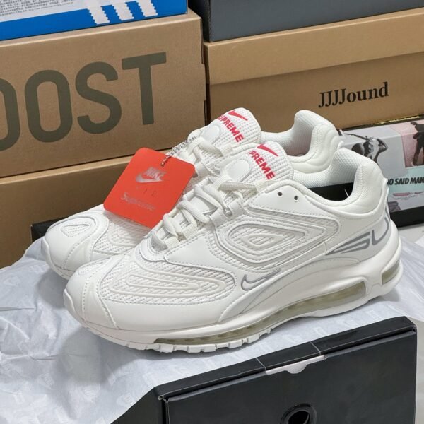 NK Air Max TL Supreme 44 White - Sneakers