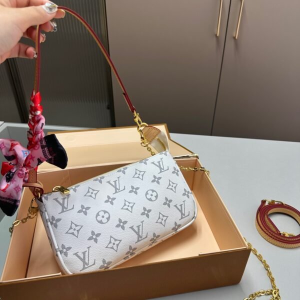 LV Pochette Accessoires Monogram Empreinte - Bag