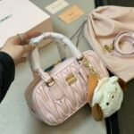 MIU Wander Matelassé Pink Leather – Bag