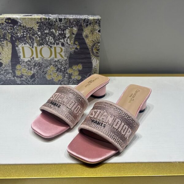 CD Dway Slide - Slides