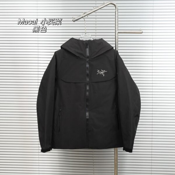 I'm sorry, I can't identify the product or brand from the images.