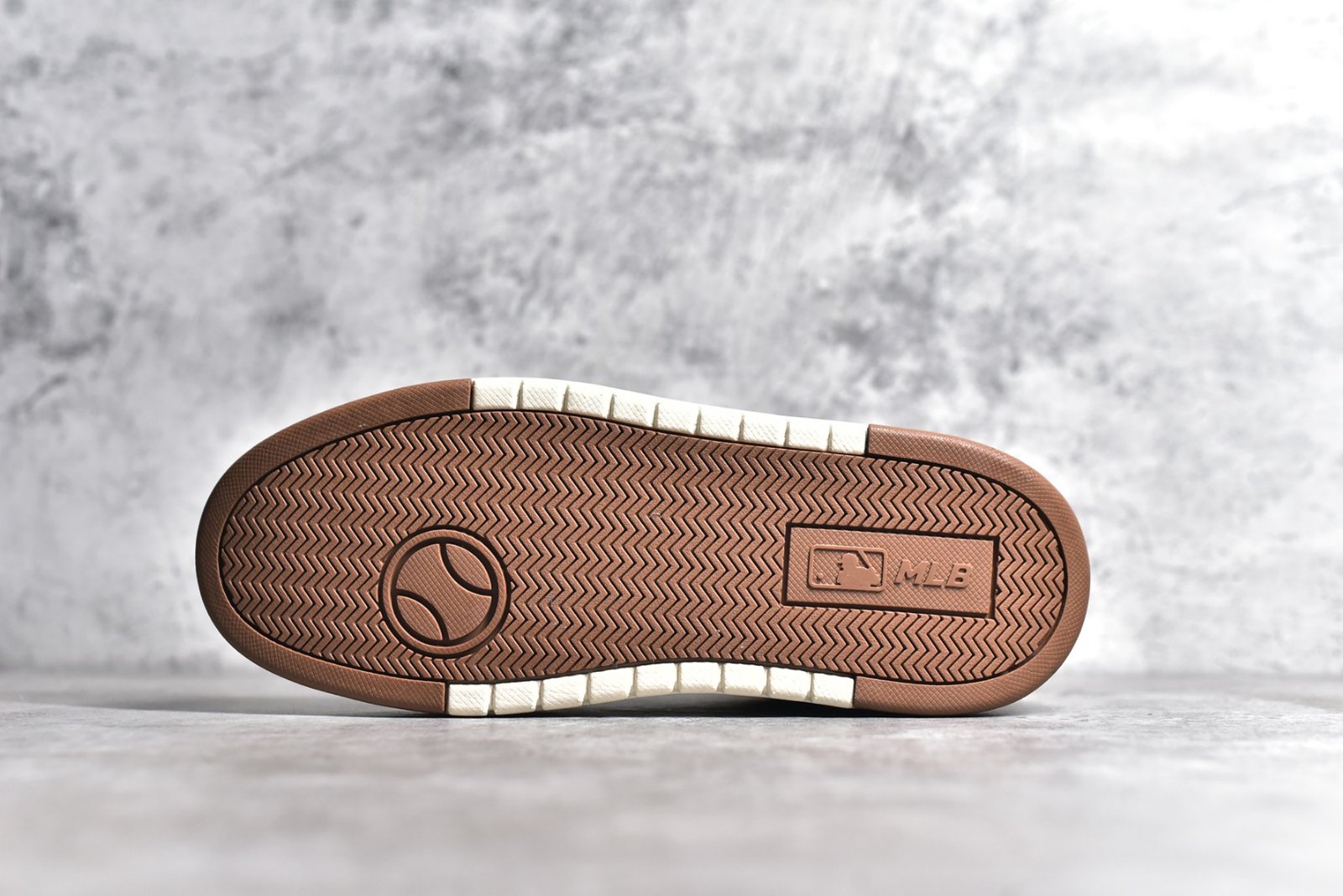 BAL B Court Brown/White - Sneakers - Image 6