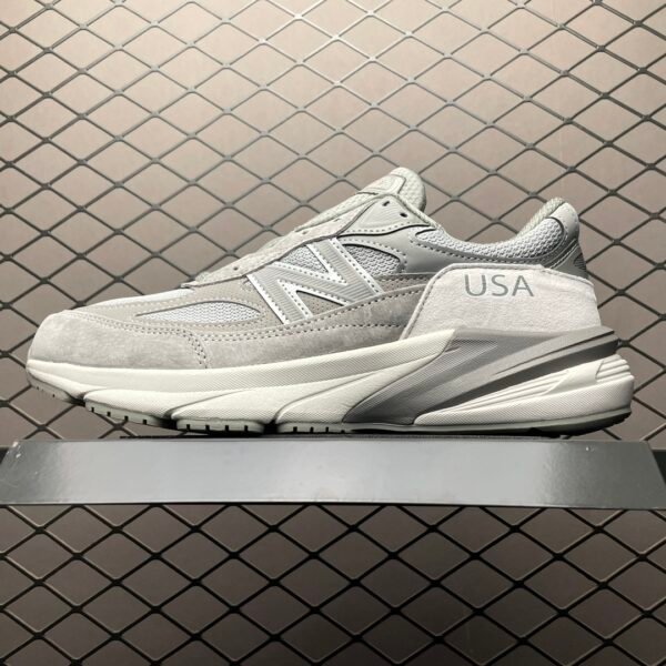 NB WTAPS x 990v6 - Sneakers