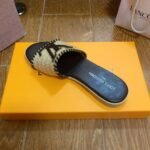 LV Paseo Flat Comfort Mule Raffia – Slides