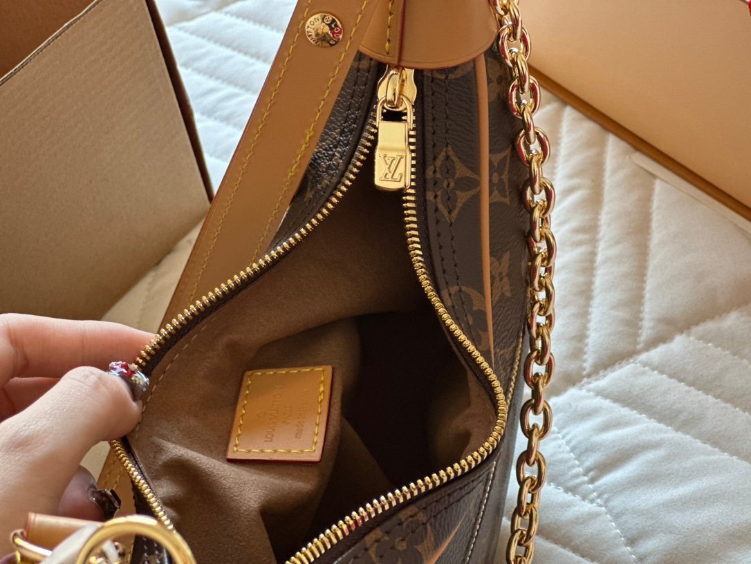 LV Loop Monogram - Bag - Image 9