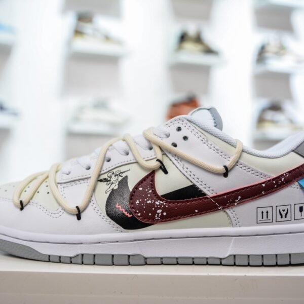 NK Dunk Low OW Lot 1 - Sneakers