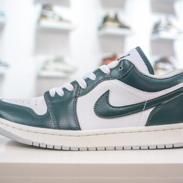 NK Air Jordan 1 Low OG Year of the Rabbit - Sneakers