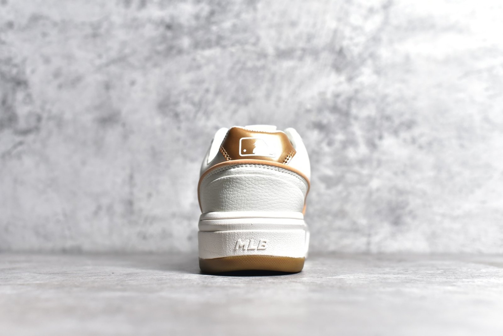 NB 550 Boston Red Sox White/Brown Leather - Sneakers - Image 5
