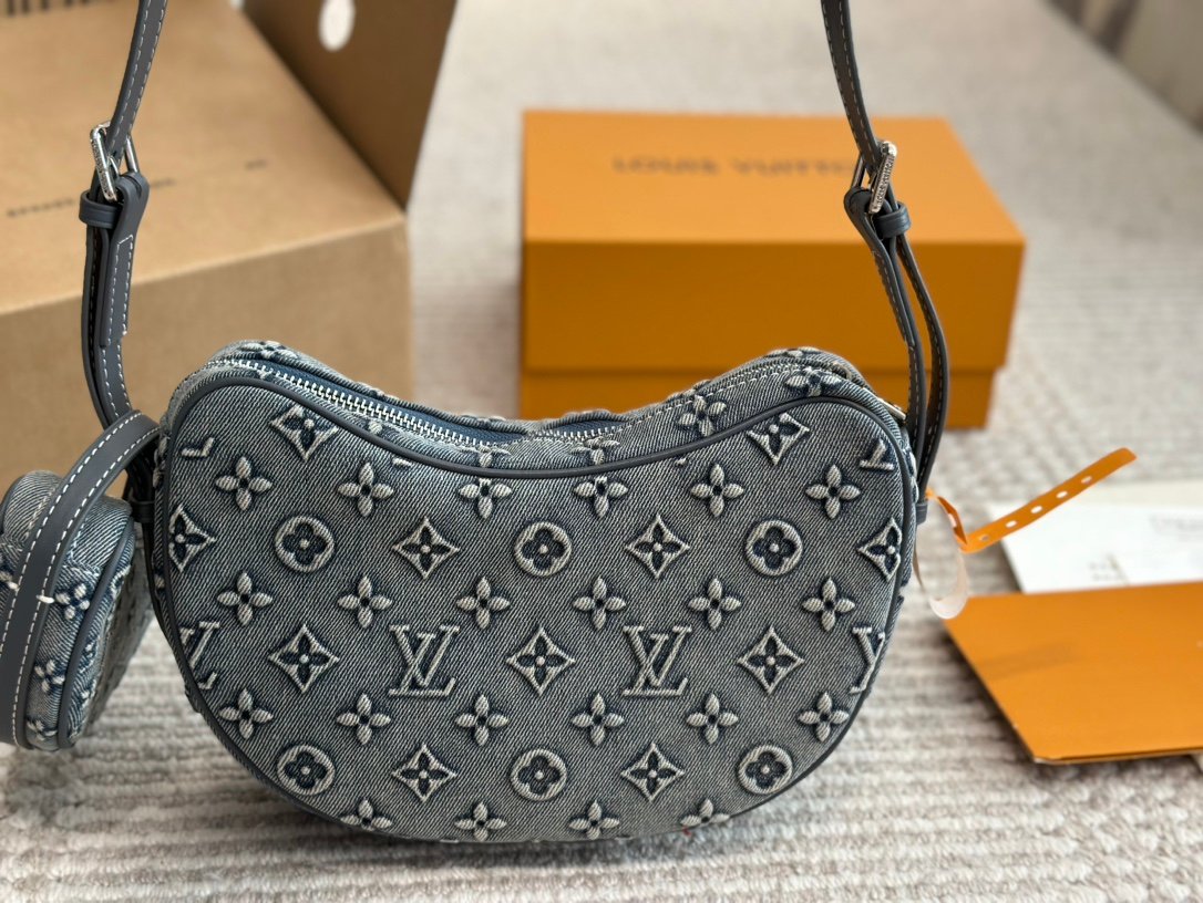 LV Multi Pochette Accessoires Monogram Denim - Bag - Image 6