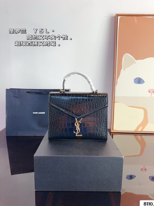 YSL Cassandra Top Handle – Sac